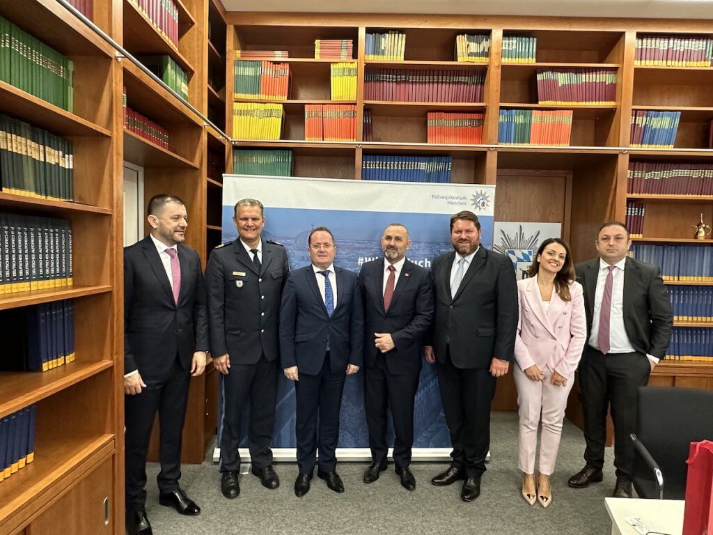 Besuch beim Münchner Polizeipräsidenten Thomas Hampel